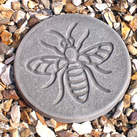 Natural Grey Concrete Bee